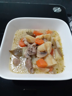 Legényfogó leves recept fotója