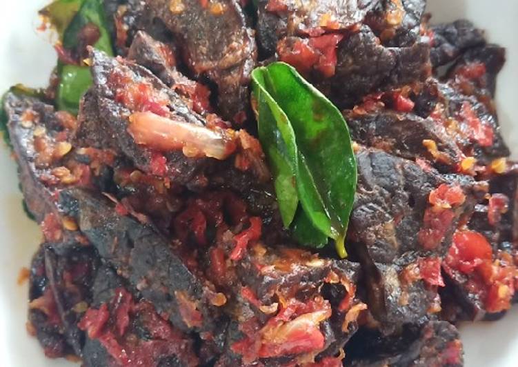 Bagaimana Menyiapkan Paru balado daun jeruk yang Sempurna