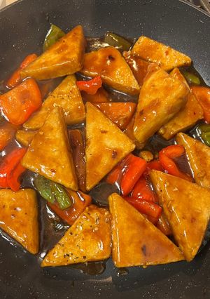 A picture of 🍱 One-Pan Tofu Stir Fry🍱.
