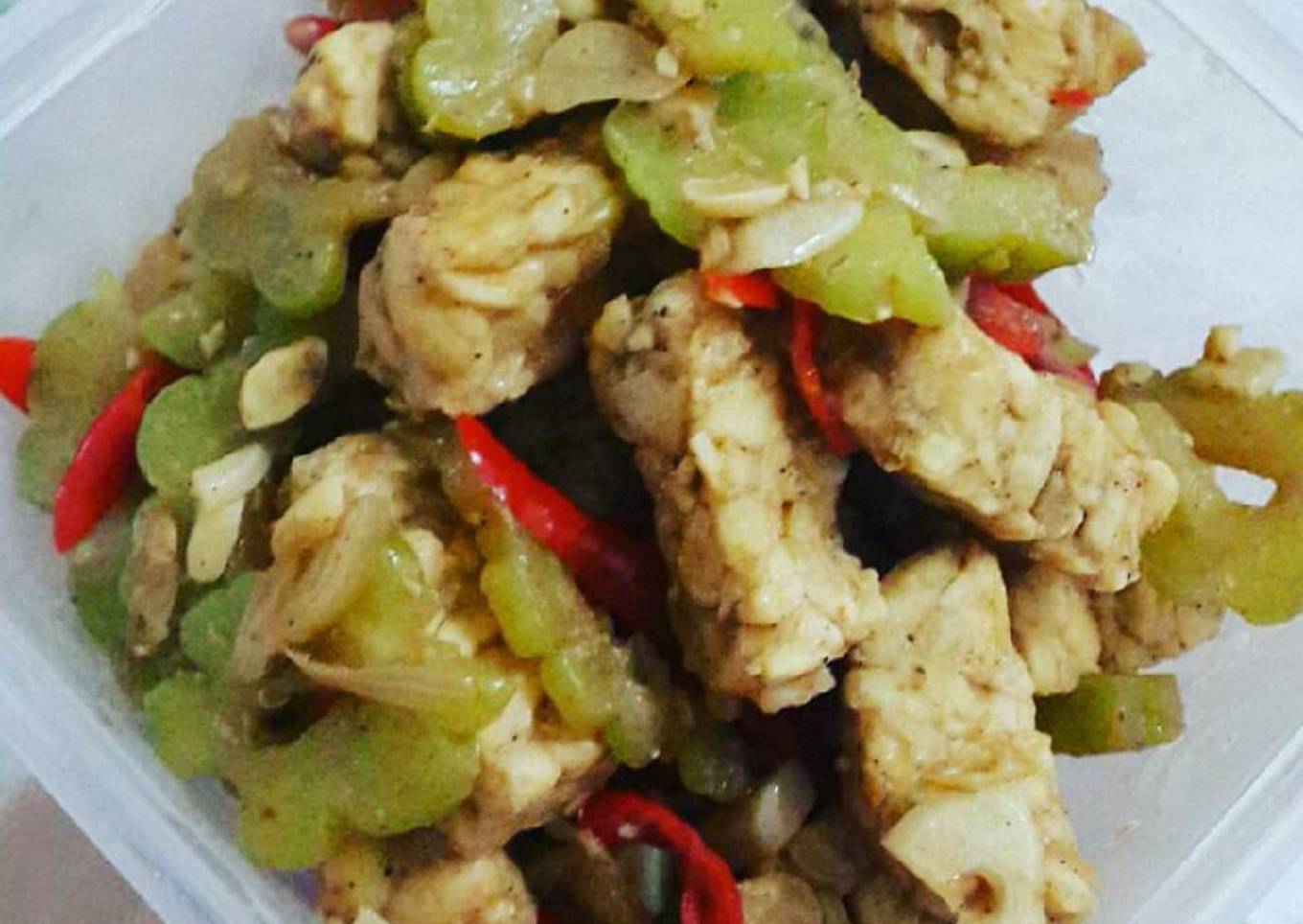Tumis pare tempe
