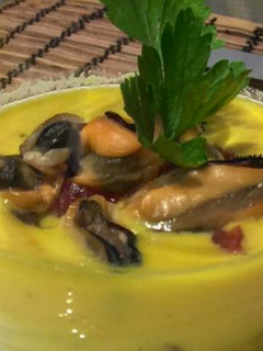Una foto de Mejillones marinados con crema de azafrán en Thermomix
