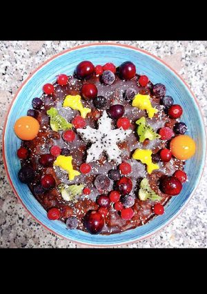 Una foto de Mágnum 🍫 porrigde de trigo sarraceno y frutos rojos 🫐🍒🍓