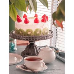 A picture of Dreamy Moist Strawberry Vanilla Cake.
