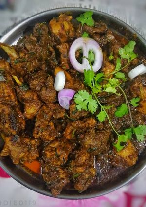 A picture of Desi Chicken Kosha.