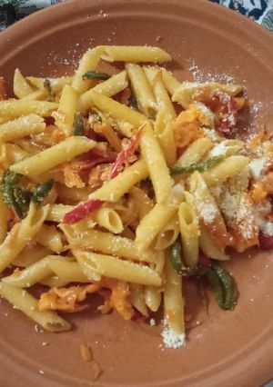 Una foto de Fideos con verduras salteadas