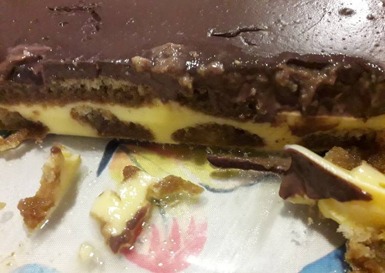 Postre de vainillas y chocolate