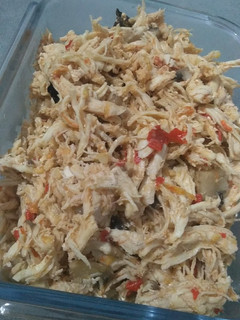 Foto resep Ayam suwir jamur kancing pedas (isian nasi bakar)