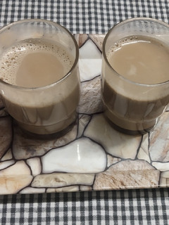 હોટ ચોકલેટ (Hot Chocolate Recipe In Gujarati) રેસીપી મુખ્ય ફોટો