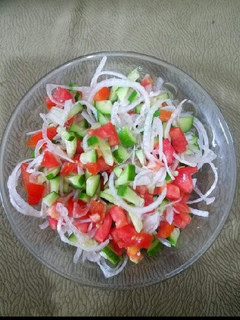 A picture of Kachumar salad.