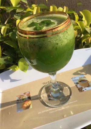 A picture of Cucumber, mint and lemon juice.