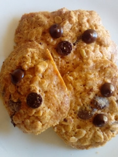 Una foto de Galletas de avena con chips de chocolate