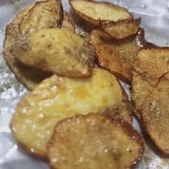 A picture of Fried potatoes.