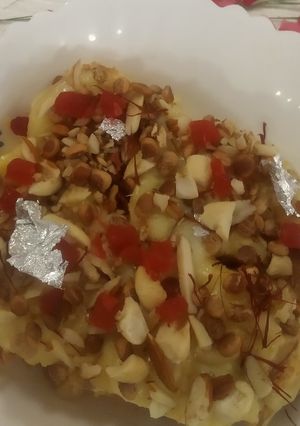 A picture of Rashke chaman(malai cake).