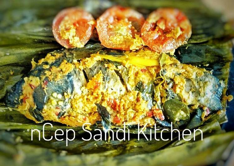 Pepes Ikan Mas