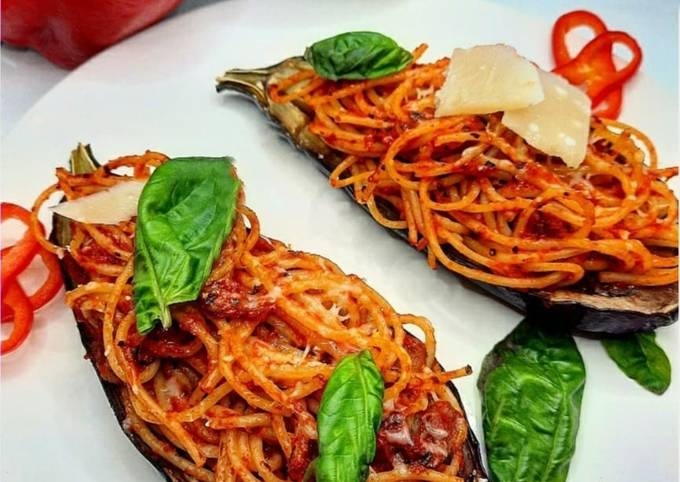 Simple Way to Prepare Aubergine farcie aux spaghetti