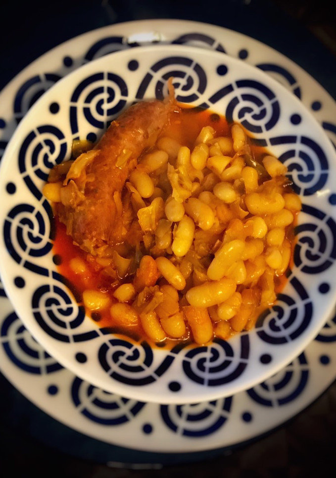 Una foto de Alubias blancas con chorizo