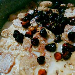 A picture of Dahi phulki.