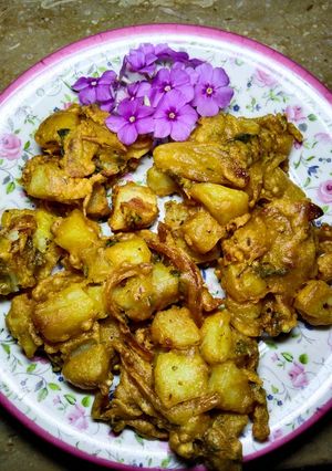 A picture of Double fried Pakoray.