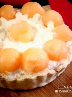 A picture of Muskmelon Pie.