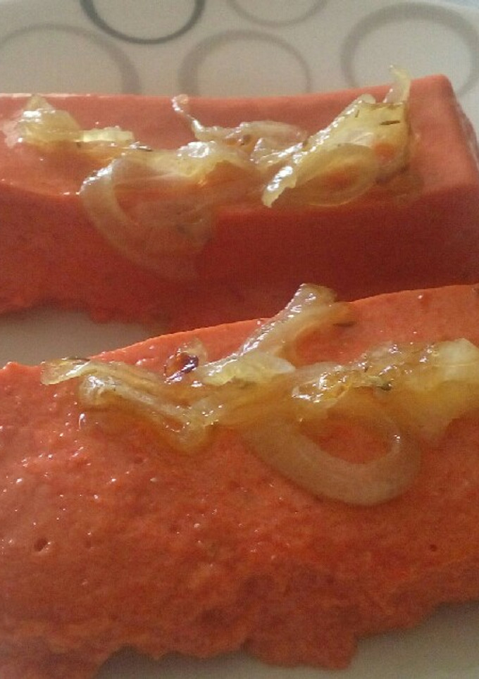 Una foto de Pastel de pimientos con cebolla
