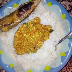 White rice with egg souce A picture of White rice with egg souce.