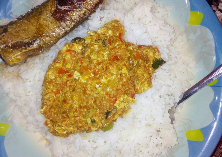 White rice with egg souce