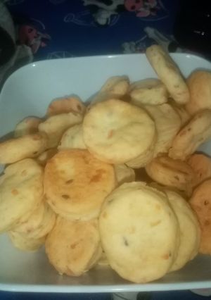 Una foto de * Galletitas de queso *