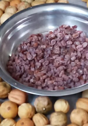 عکسی از دستور کشمش یا انگور خشک خانگی