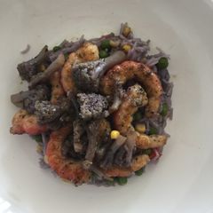 Purple cauliflower rice and shrimps recipe. Yummy yummy A picture of Purple cauliflower rice and shrimps recipe. Yummy yummy.