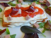 Una foto de camembert jamón