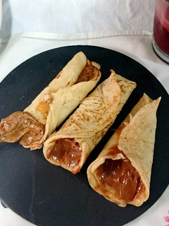 Una foto de Crepes de canela