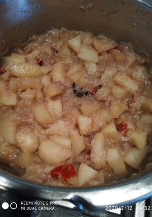 A picture of Aloo do pyaza.