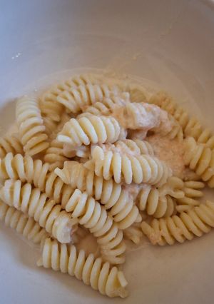 Foto di Fusilli con formaggio spalmabile e salmone