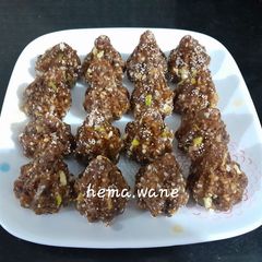 A picture of Dry fruit Dates Modak.