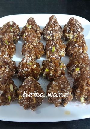 A picture of Dry fruit Dates Modak.