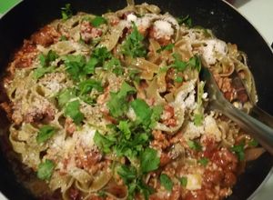 Foto di Tagliatelle verdi con ragù di "galletti" alla bolognese