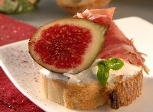 Foto principal de Montadito integral de Mascarpone, higos y jamón
