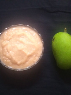 A picture of Raw Mango And Onion Chutney.