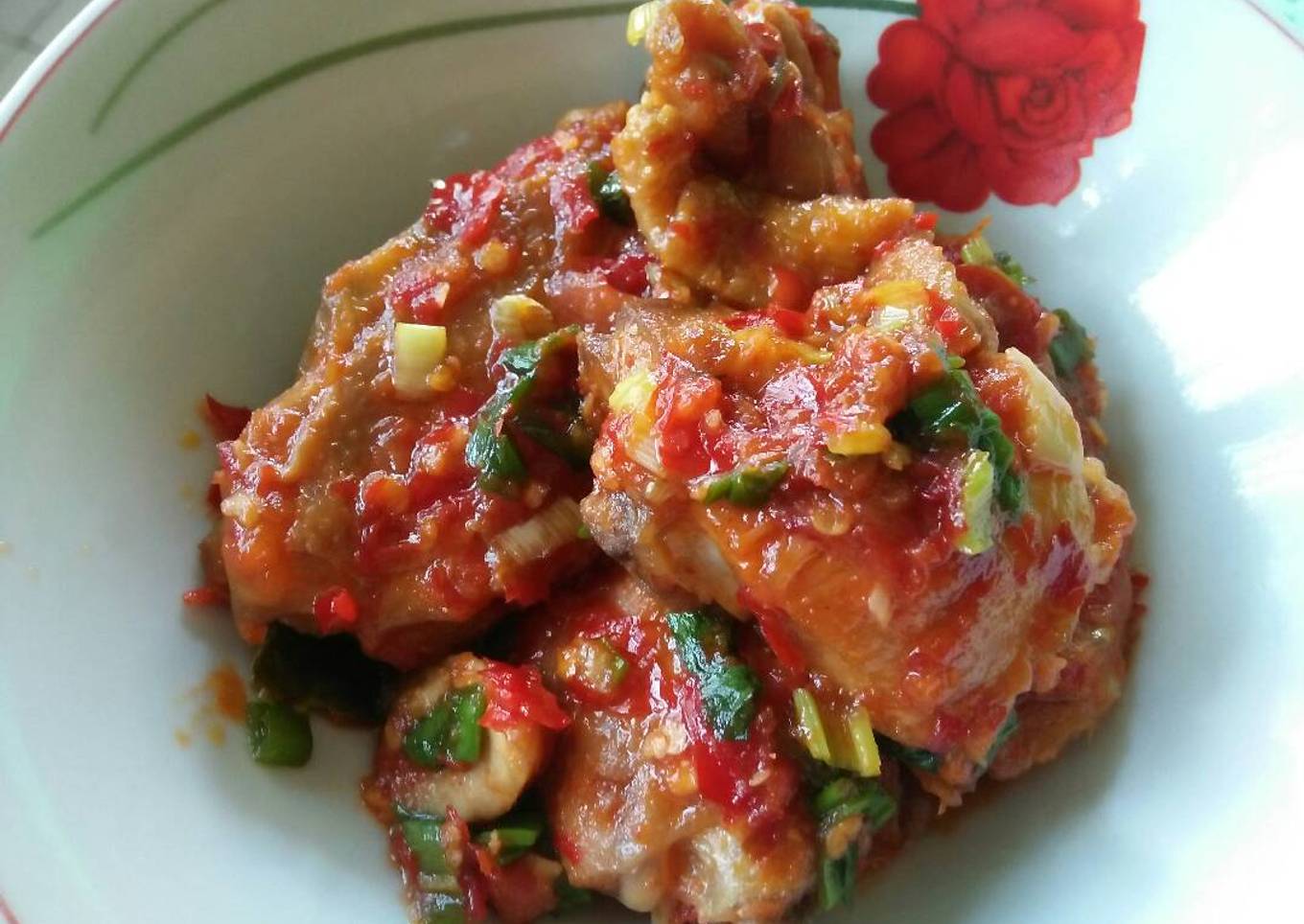 Bagaimana Menyiapkan Ayam Rica-rica, Lezat Sekali