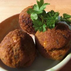 A picture of Israeli chickpea croquettes.