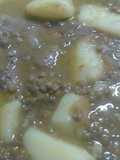 Lentejas con costillas de cerdo en ajo Colorao