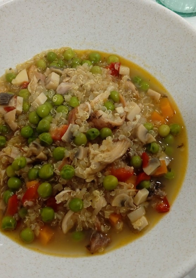 Una foto de Sopa de menudillos con quinoa