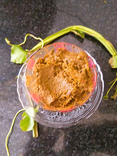 ஸ்பைசி பிரண்டை தொக்கு (Spicy pirandai thokku recipe in tamil) செய்முறை முக்கிய புகைப்படம்