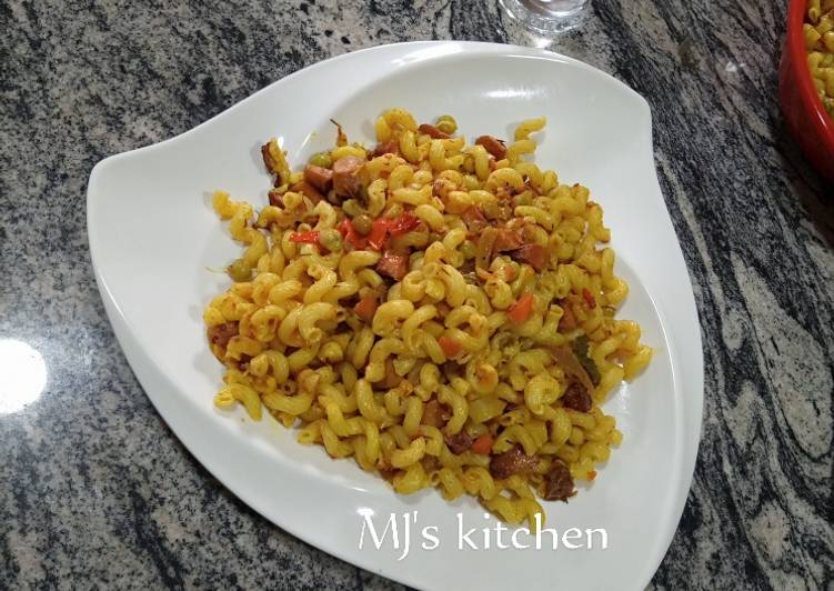 Simple Way to Make Any-night-of-the-week Macroni with chicken sausage