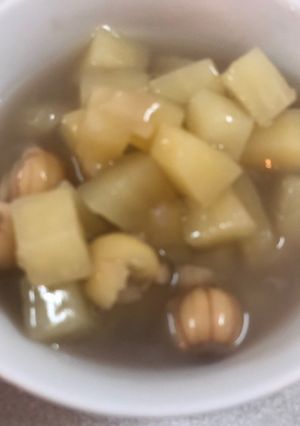 Hình của món Chè sake hạt sen.