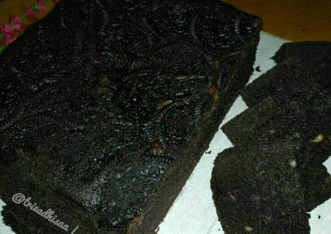 Langkah Mudah untuk Membuat Brownies milo topping oreo yang Sempurna