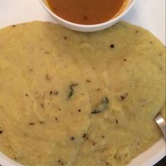 A picture of South Indian Rava Pongal.