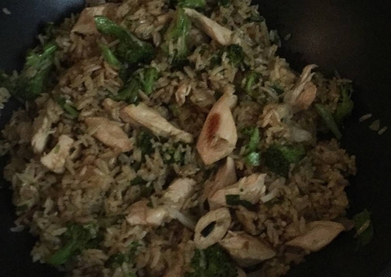 Arroz con pollo y vegetales