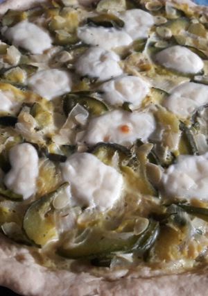 Una foto de Tarta de zapallitos con masa casera