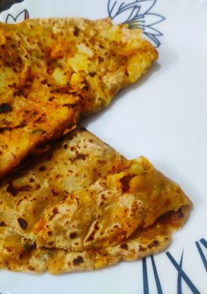 A picture of Aloo Paratha.